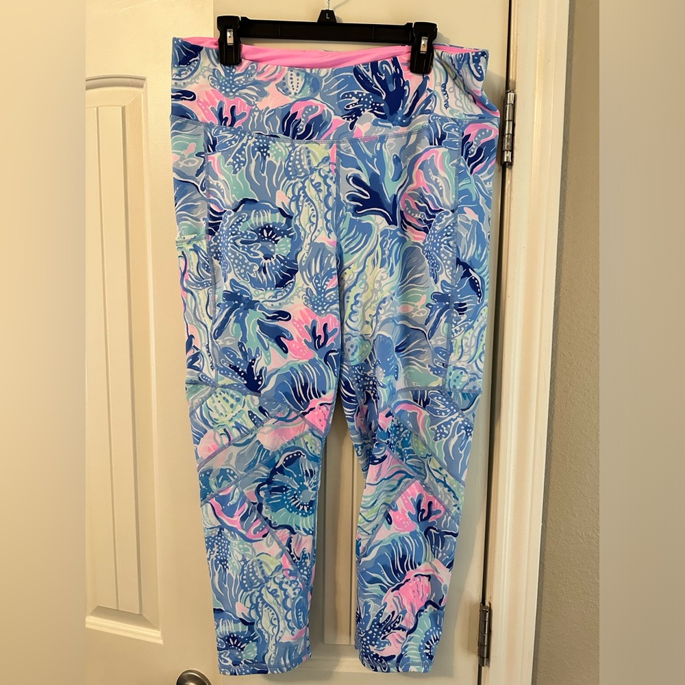 Lilly Pulitzer XXL High rise weekender leggings Shade seekers.